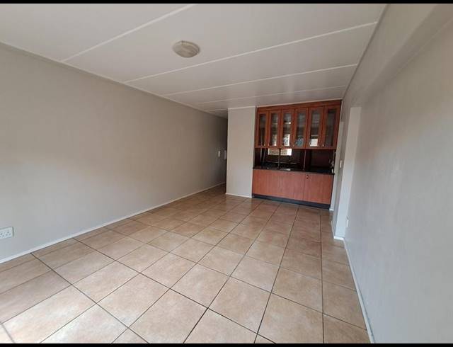 2 BEDROOM APARTMENT FOR SALE IN BENONI EXT